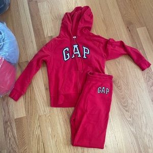 Gap sweatsuit